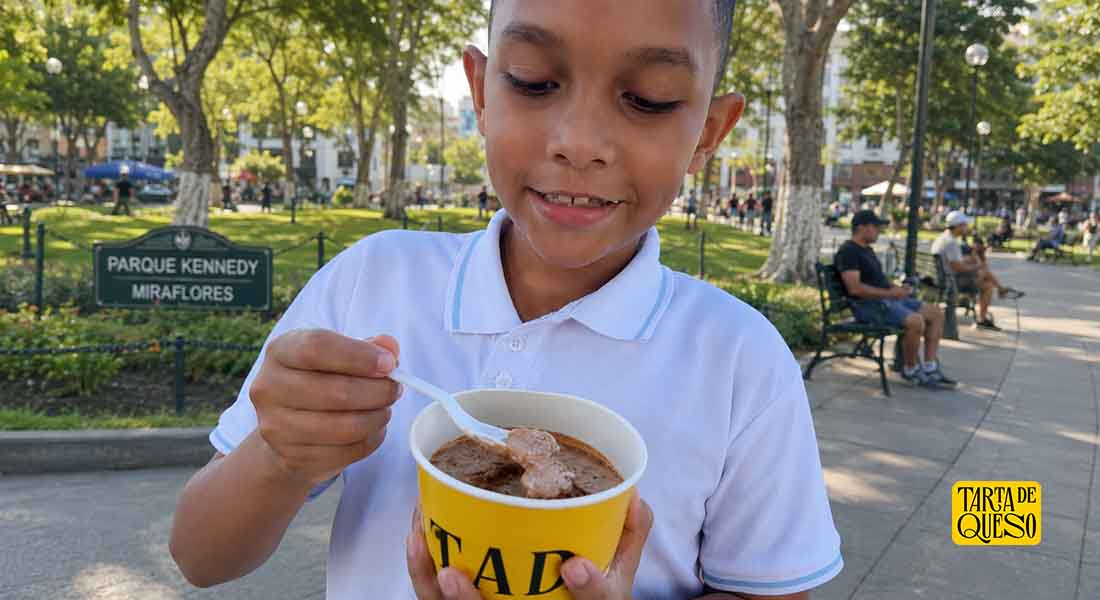 comiendo tarta
